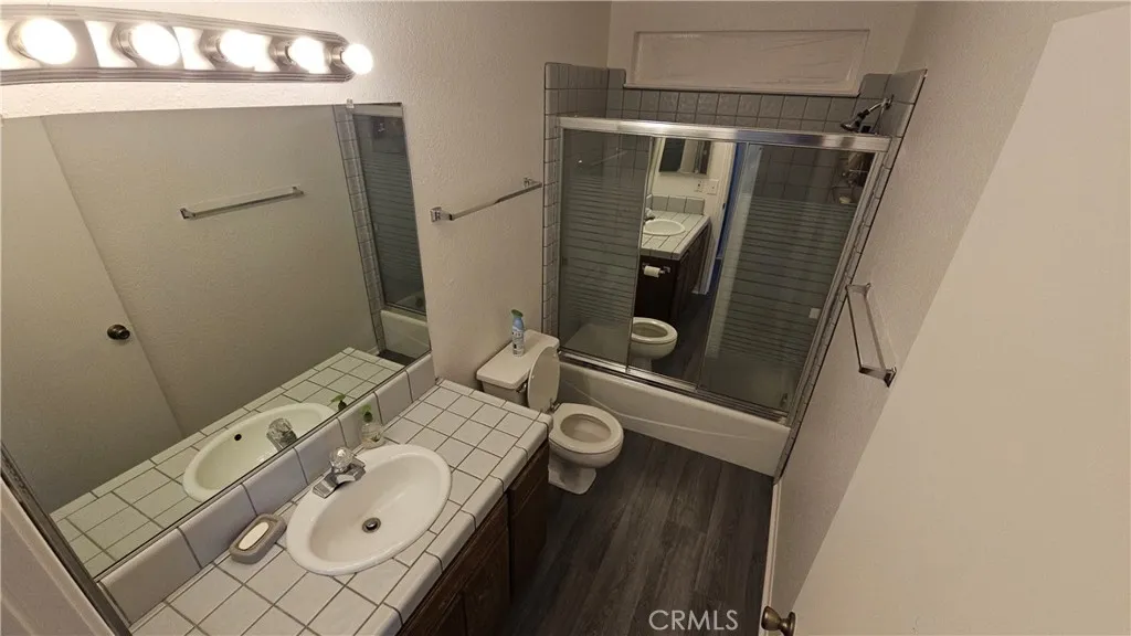 39005 161st Street E, Palmdale, California 93591 home-pic-13